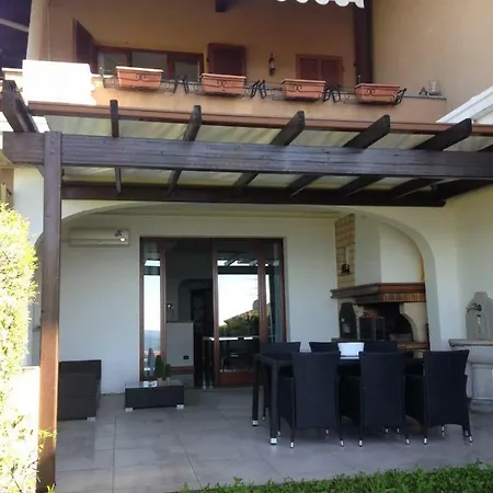 Villino Del Sole With Lake View Apts Apartment Arizzano