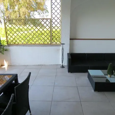 Apartment Villino Del Sole With Lake View Apts