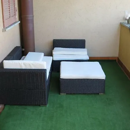 Apartment Villino Del Sole With Lake View Apts Arizzano